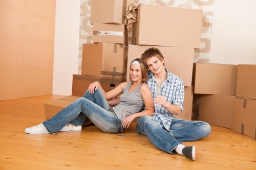 Secure storage unit solutions in Kennington for home and business needs
