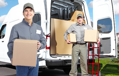 Safe and insured van moving service in Kennington